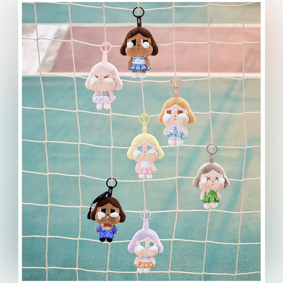 [SEALED BOX] POP MART - CRYBABY Sunset Concert Series-Plush Pendant Blind Box - Picture 4 of 6